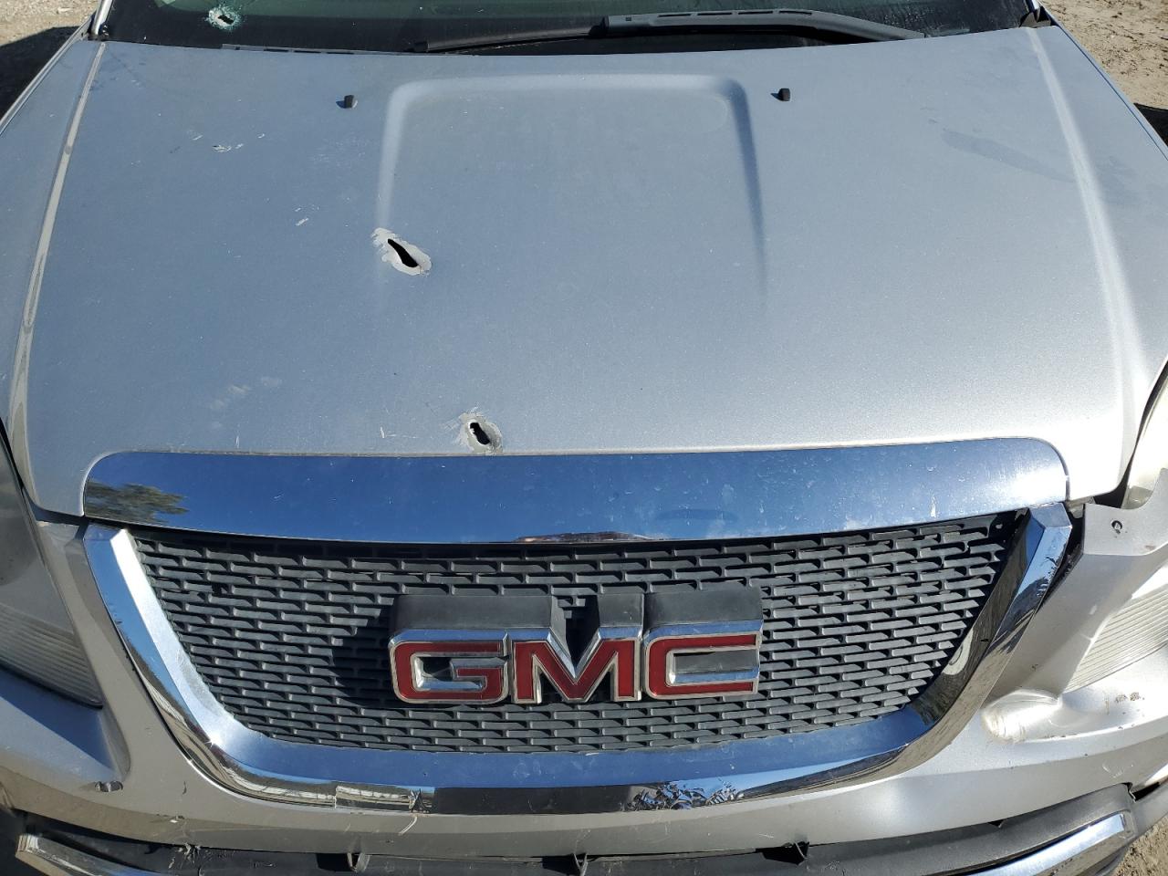 2010 GMC Acadia - Image 11