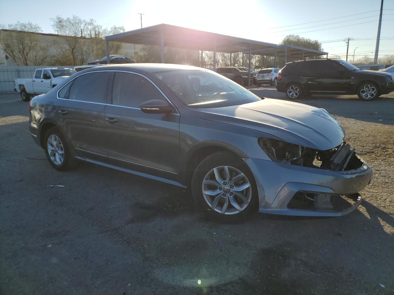 2016 Volkswagen Passat - Image 4