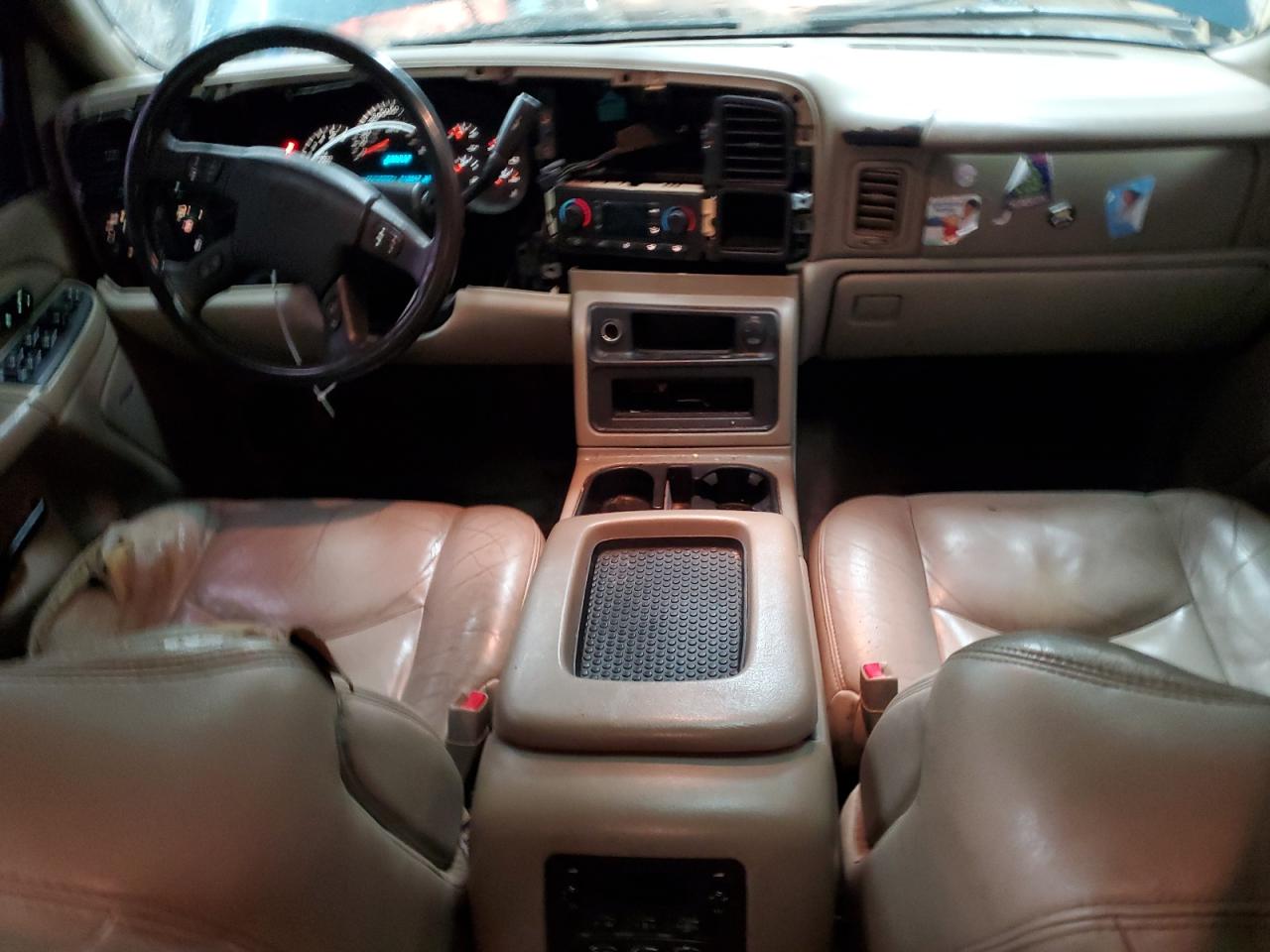 2005 Chevrolet Tahoe - Image 8