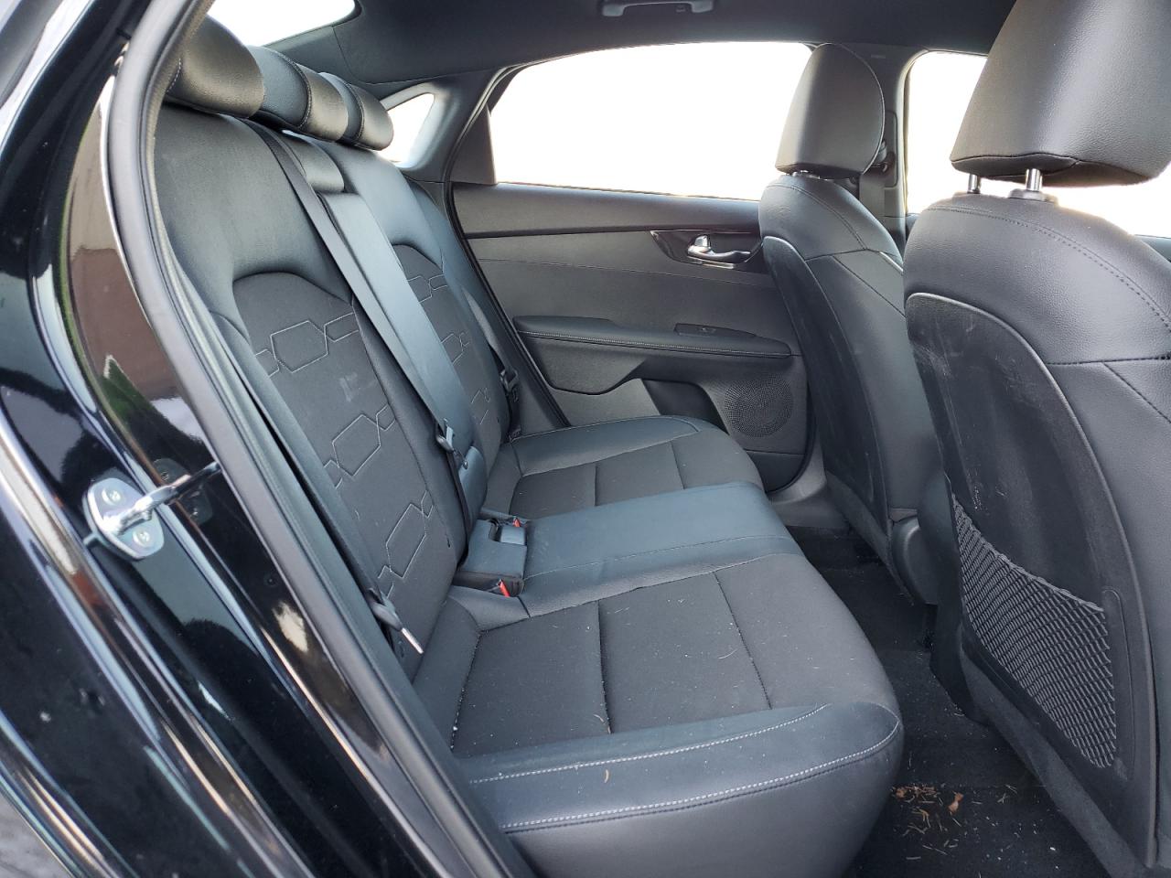 2024 Kia Forte - Image 10