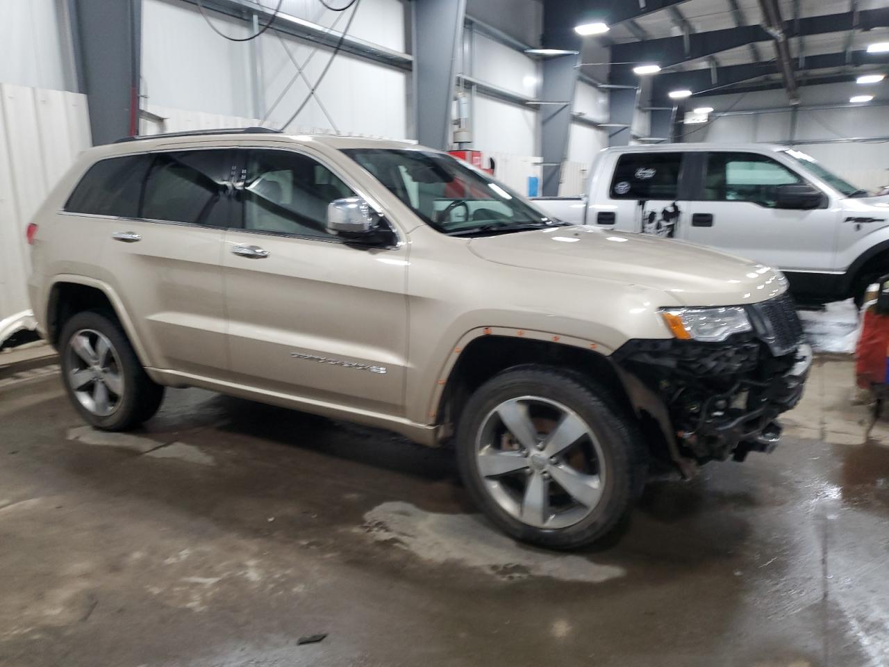 2015 Jeep Grand Cherokee - Image 4