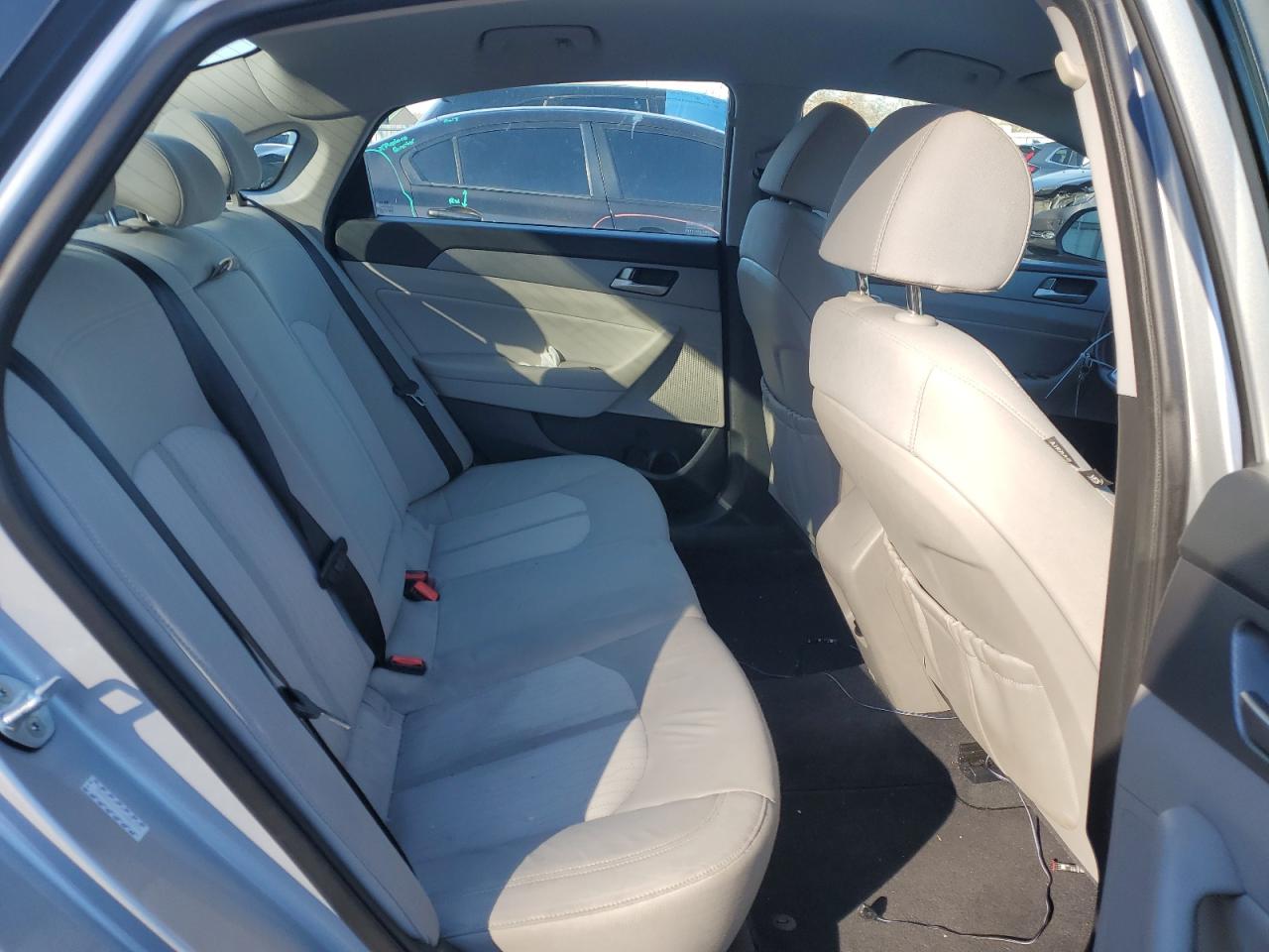 2018 Hyundai Sonata - Image 10