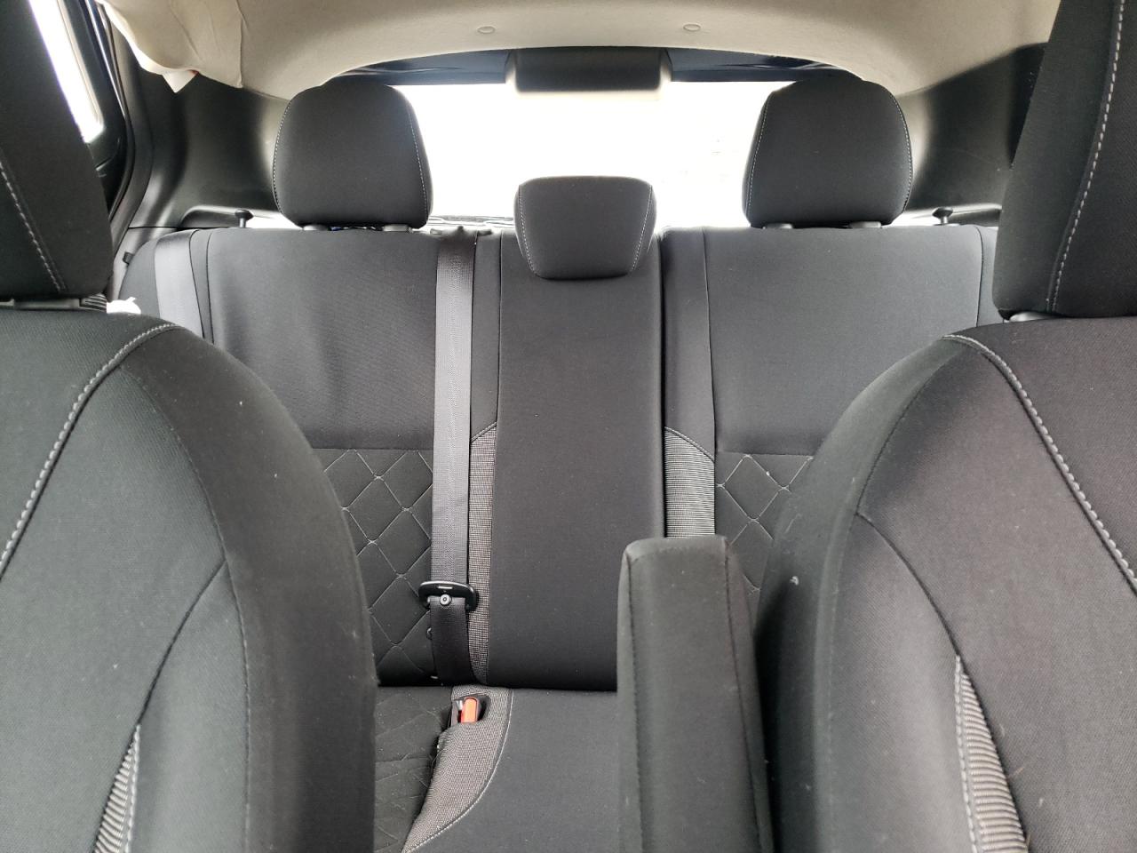 2020 Nissan Kicks - Image 10