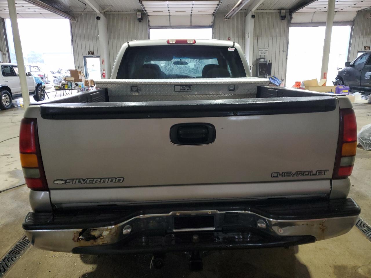 2000 Chevrolet Silverado - Image 6