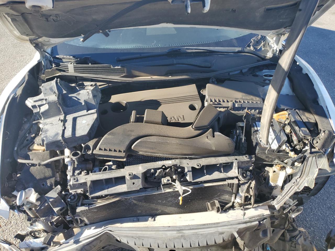 2016 Nissan Altima - Image 12