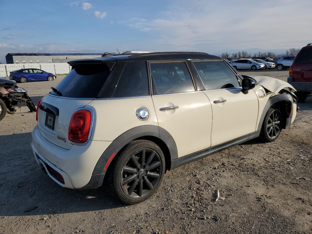 2015 MINI Cooper - Image 3