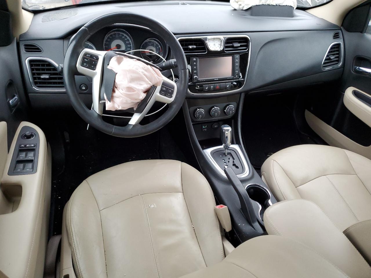 2012 Chrysler 200 - Image 8