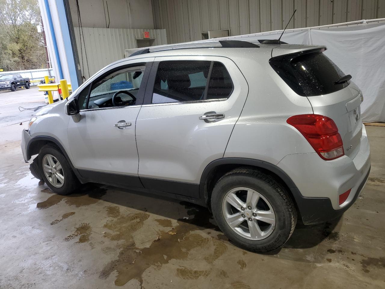 2018 Chevrolet Trax - Image 2