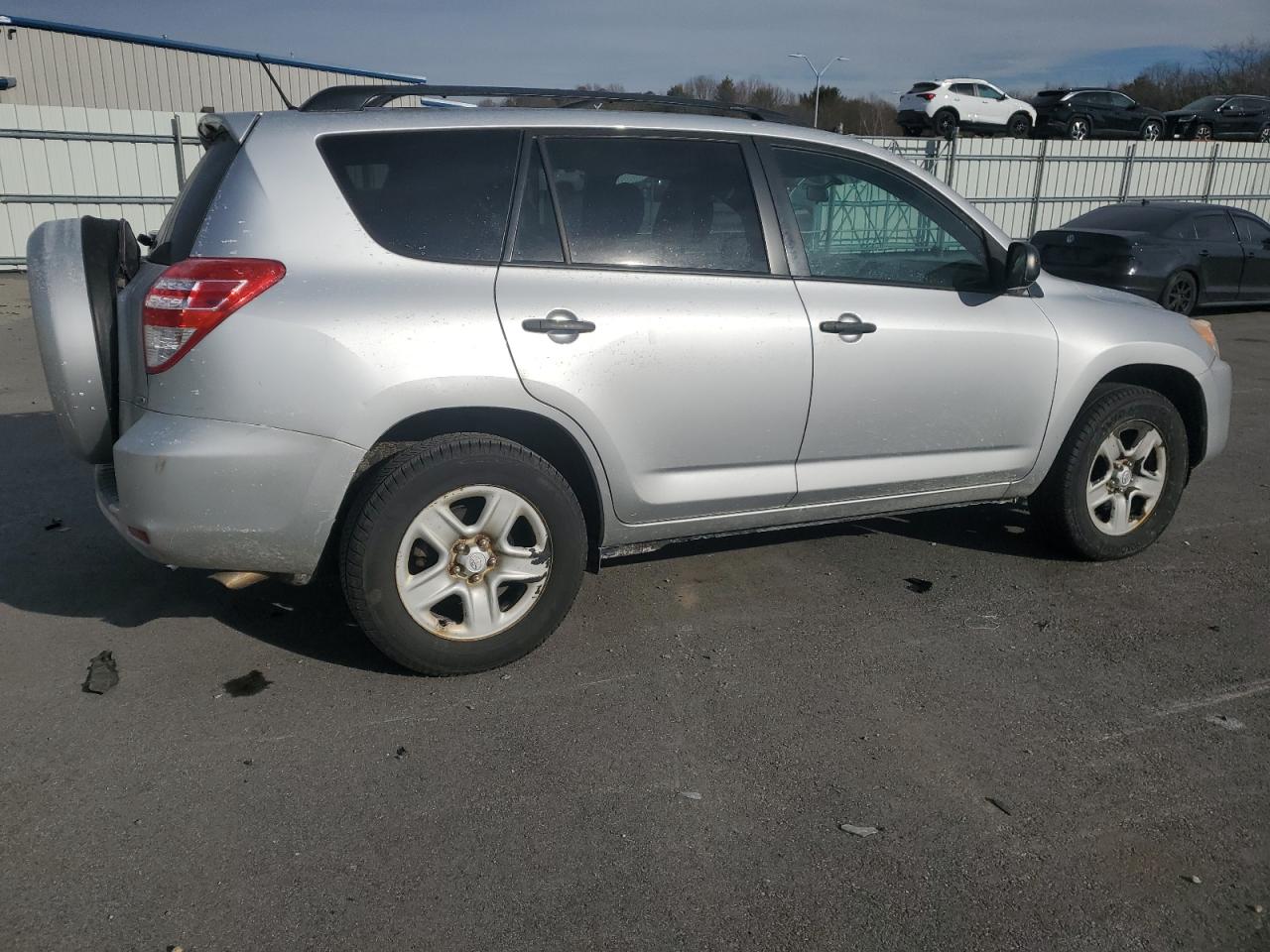 2011 Toyota RAV 4 - Image 3