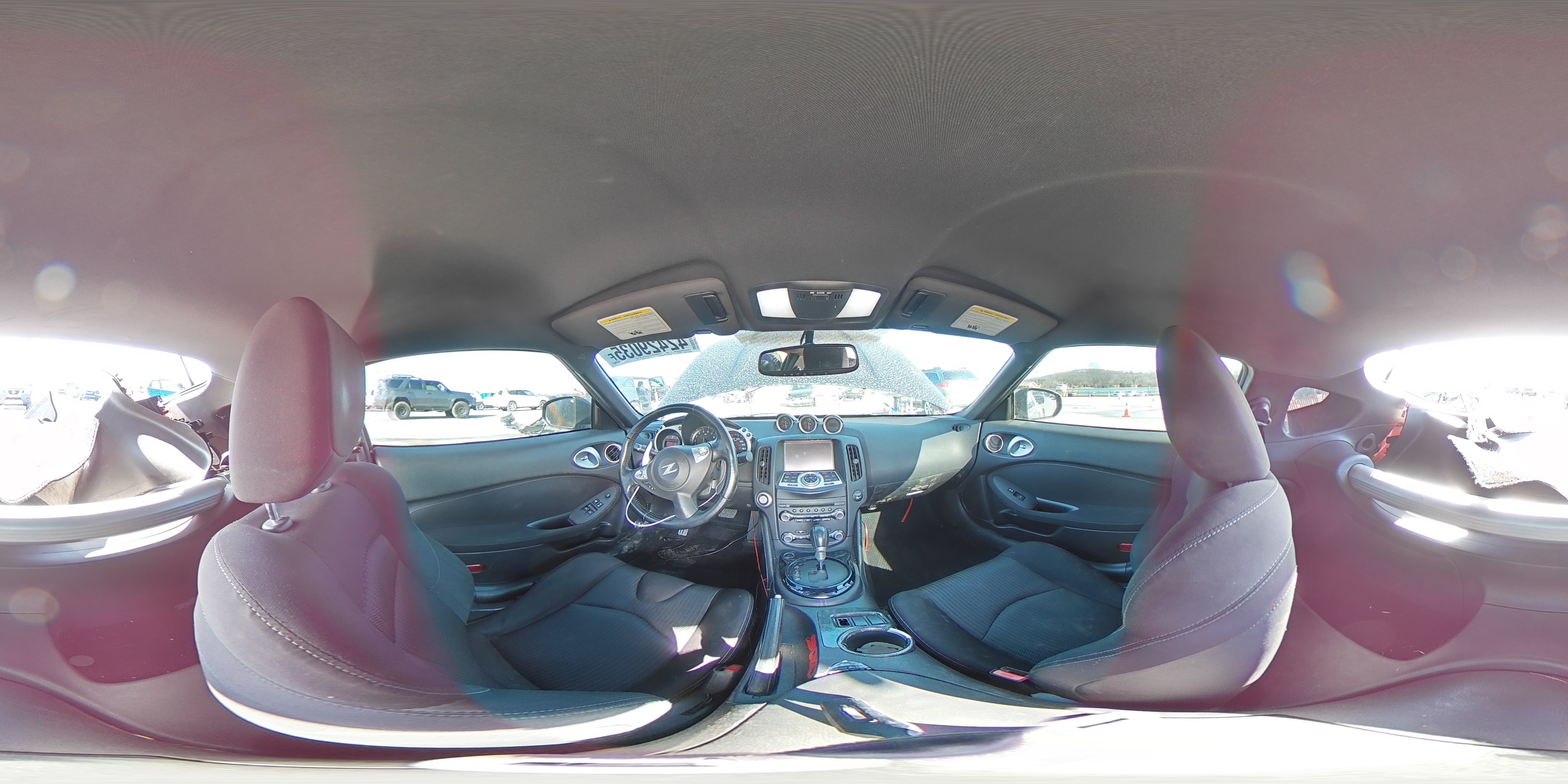 2015 Nissan 370Z - Image 13