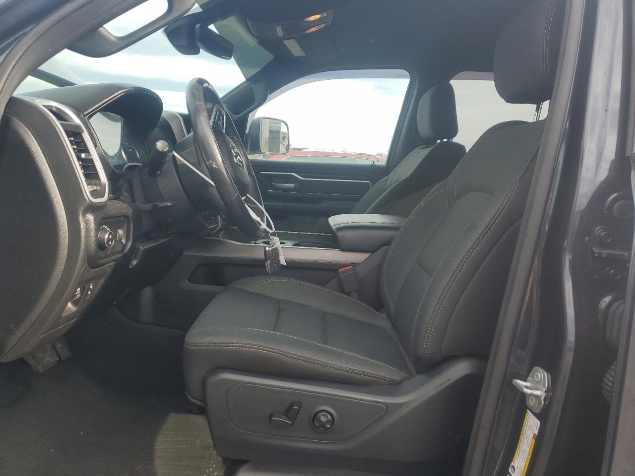 2020 RAM 1500 - Image 7