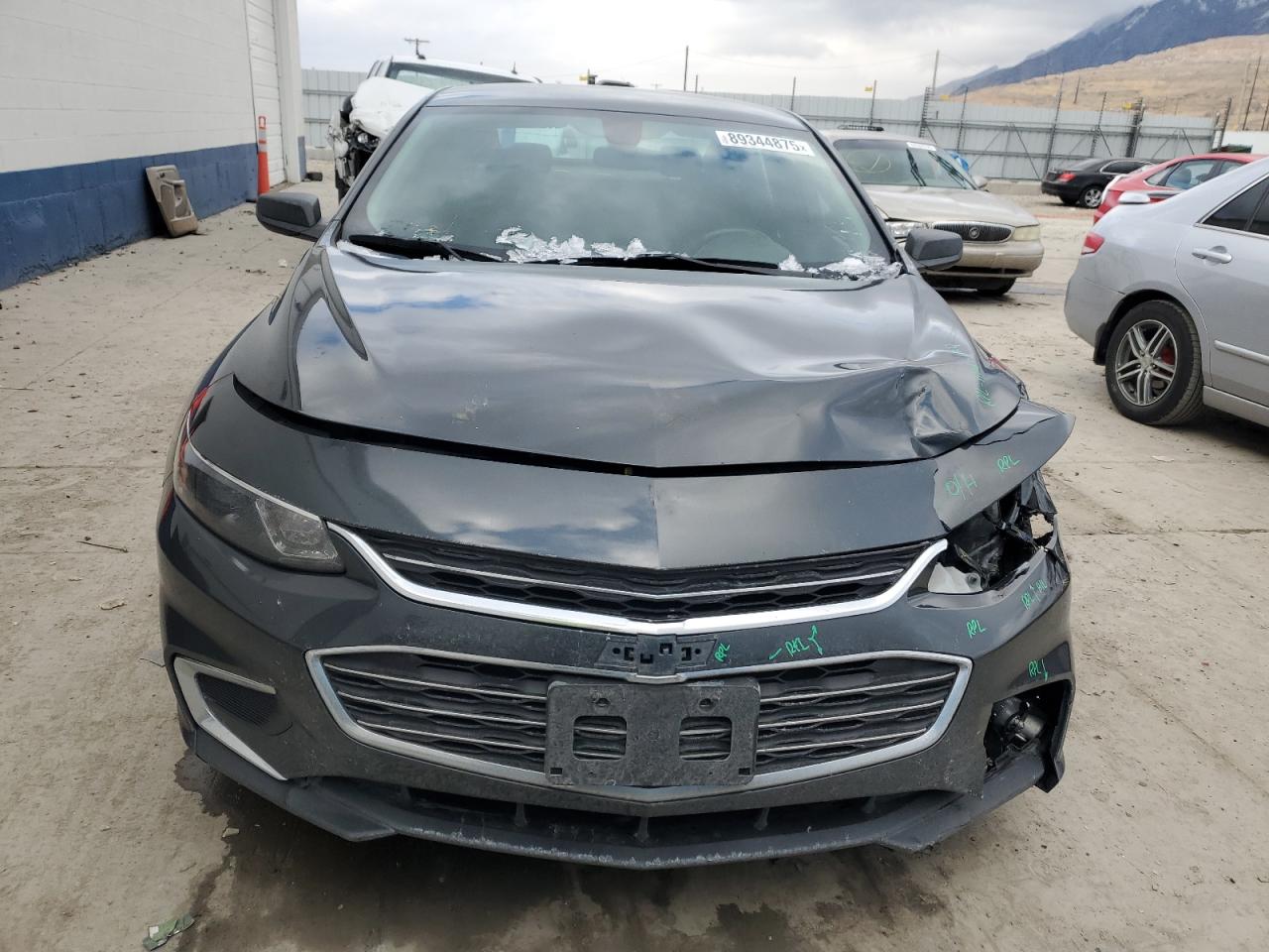 2017 Chevrolet Malibu - Image 5