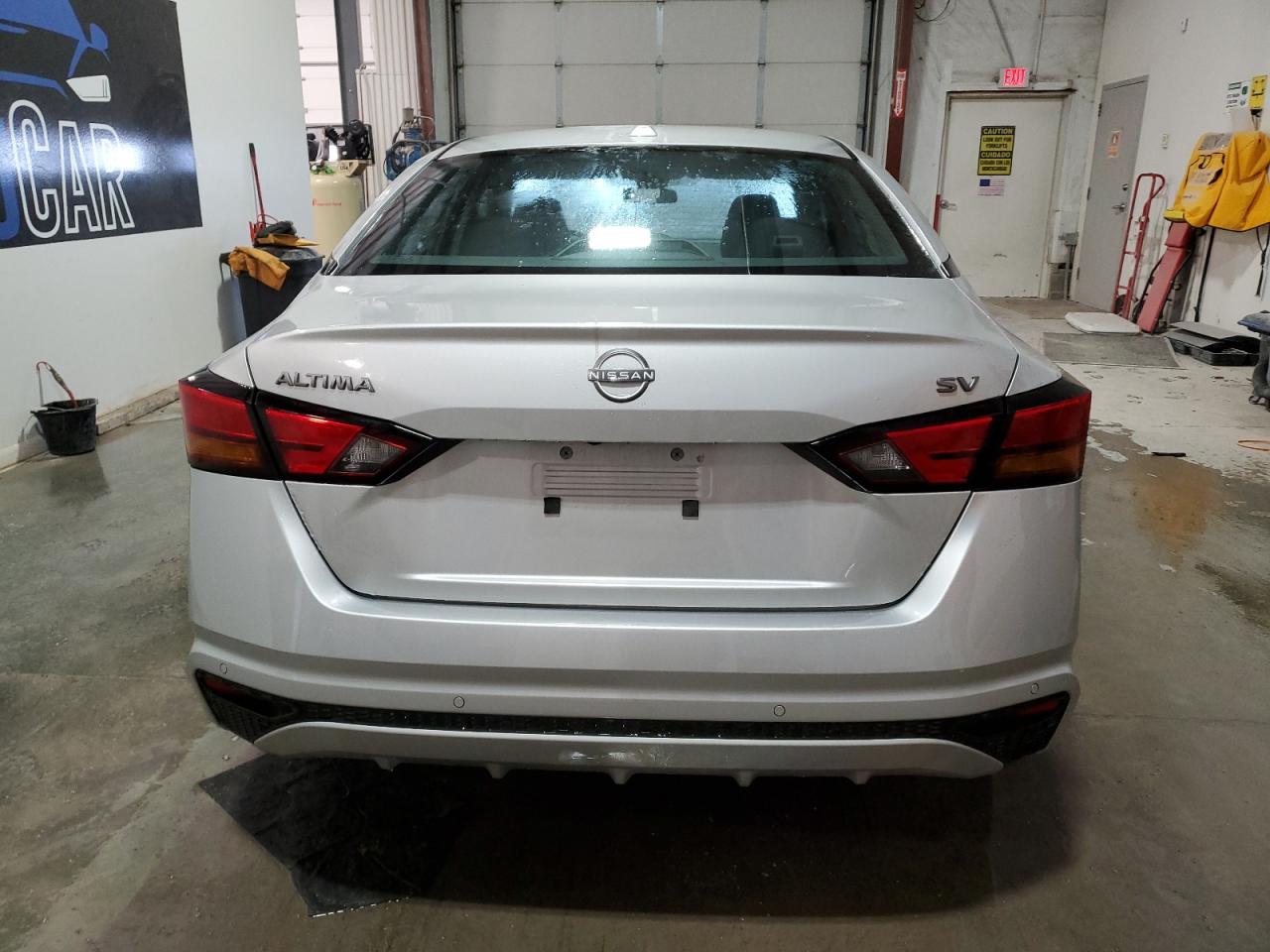 2024 Nissan Altima - Image 6