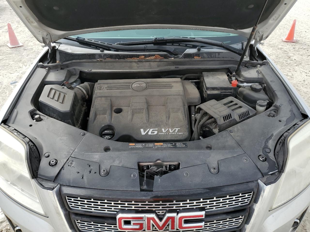 2015 GMC Terrain - Image 12