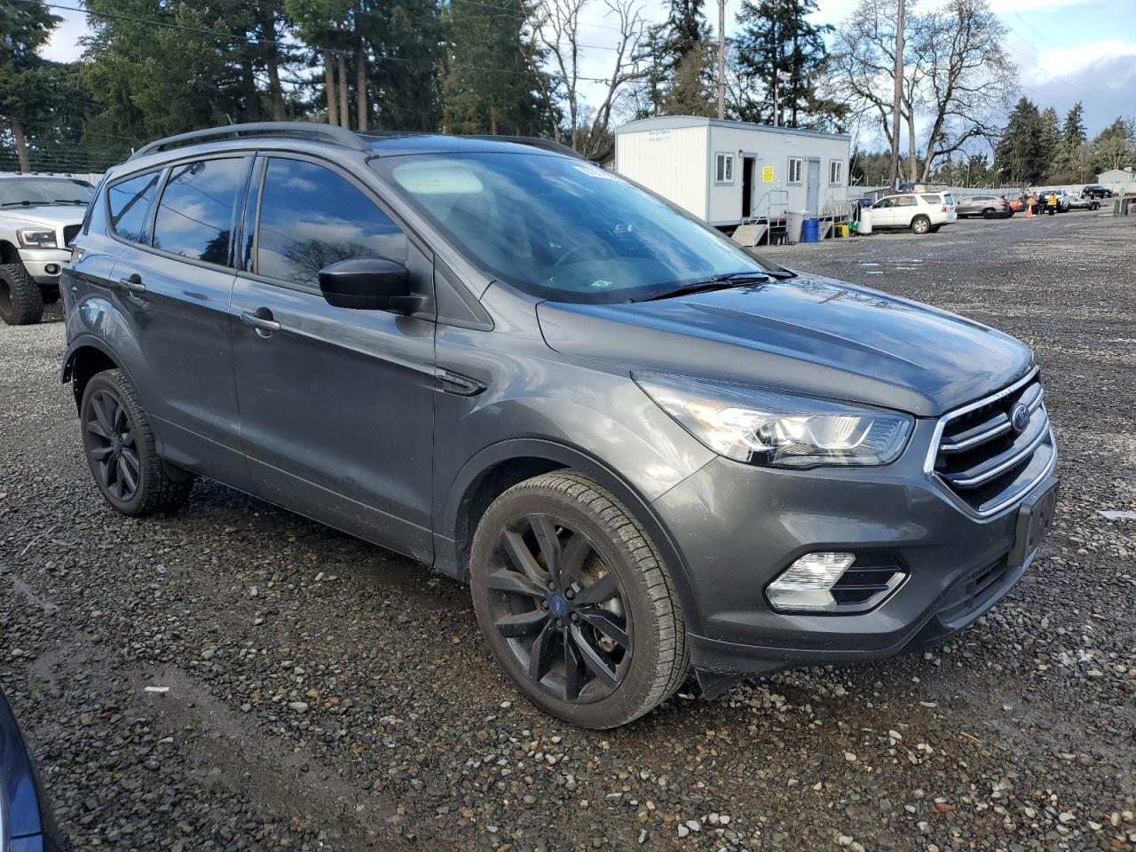 VIN 1FMCU9GD0JUA25145 2018 FORD ESCAPE no.4