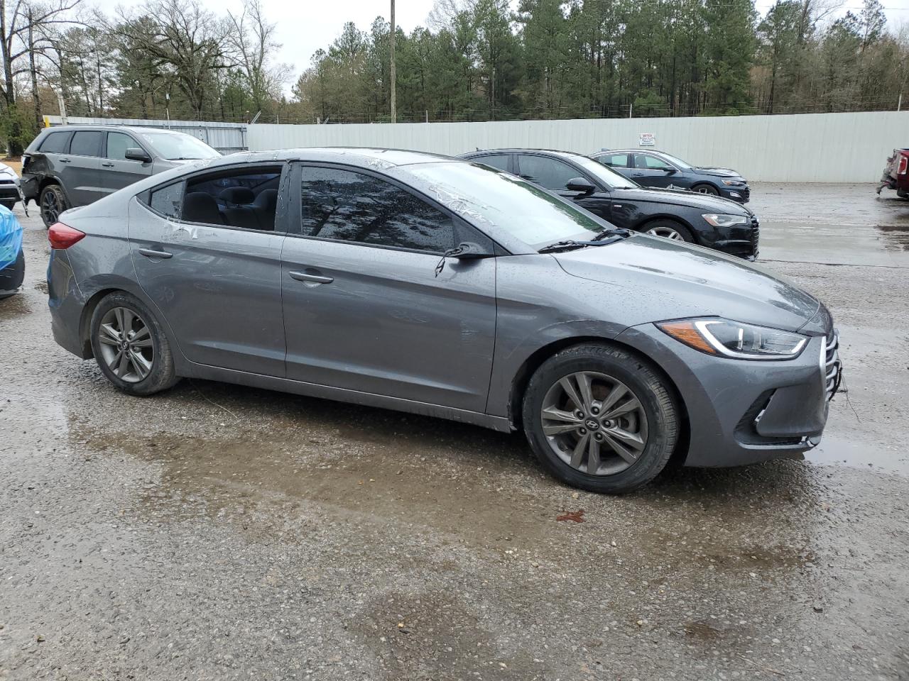 2018 Hyundai Elantra - Image 4