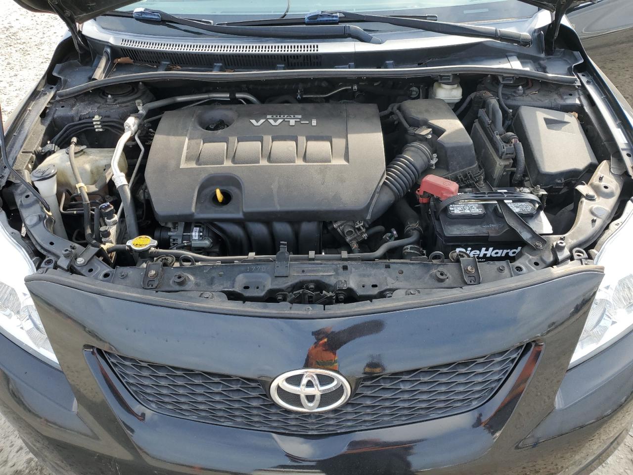 2010 Toyota Corolla - Image 12