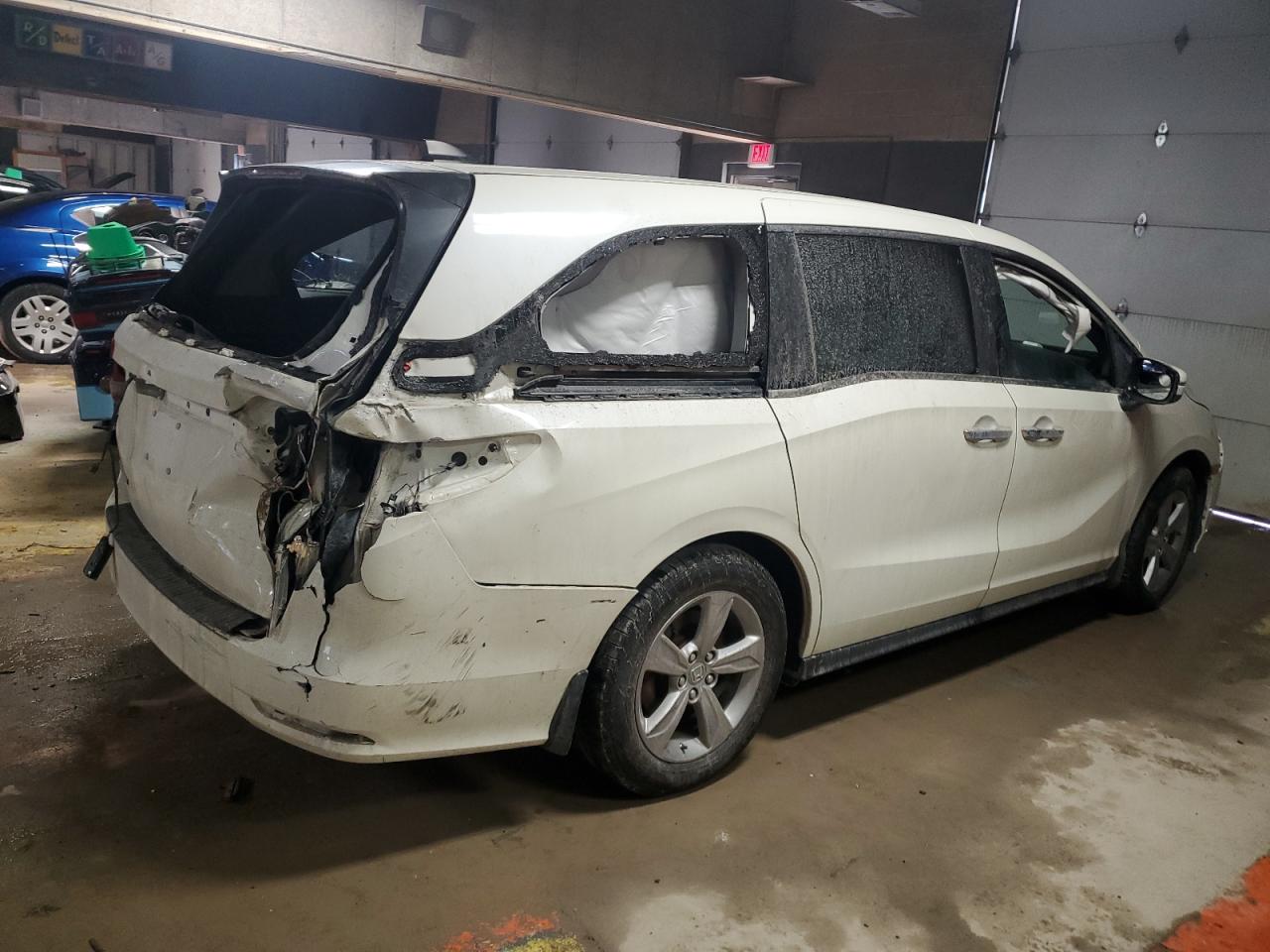 2019 Honda Odyssey - Image 3