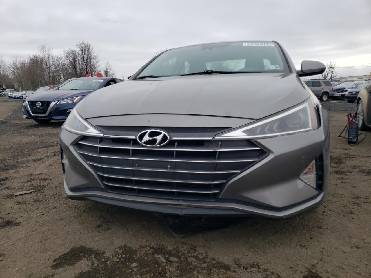2020 Hyundai Elantra - Image 5