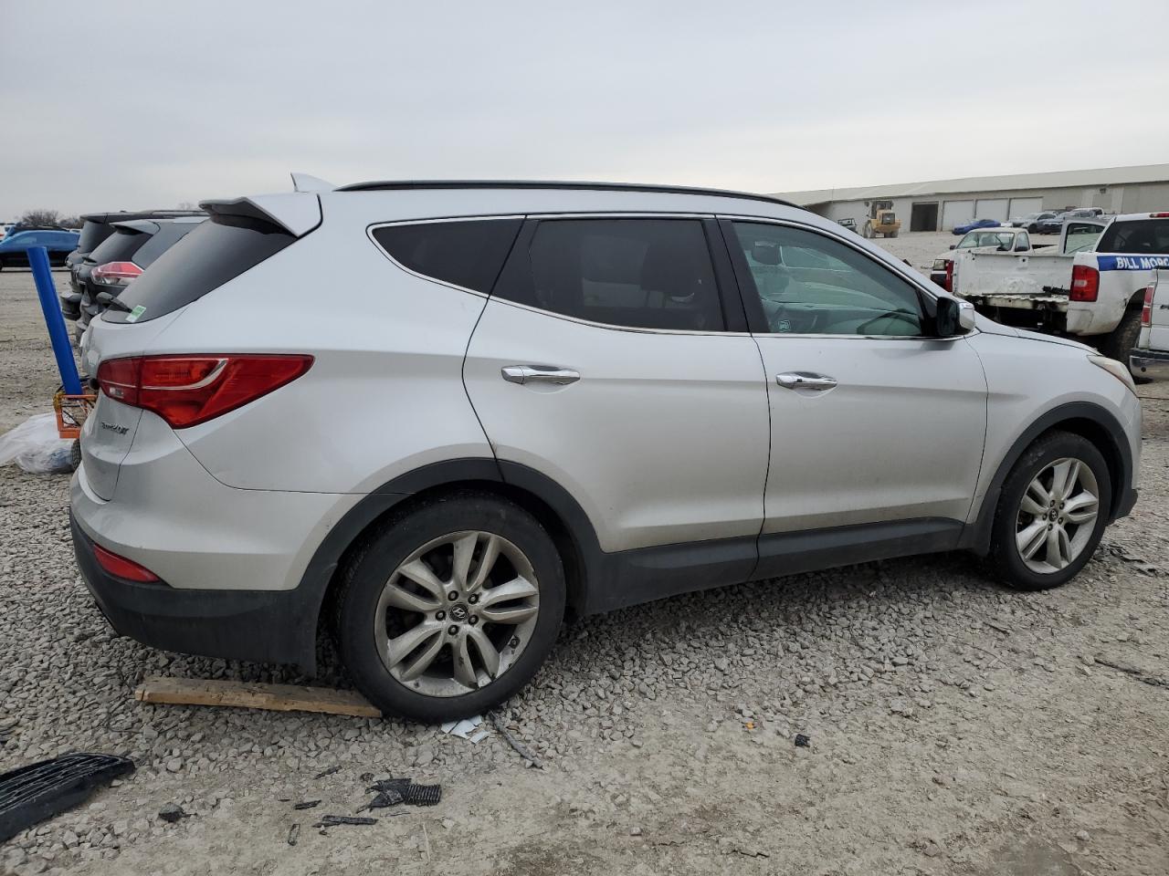 2013 Hyundai Santa Fe - Image 3