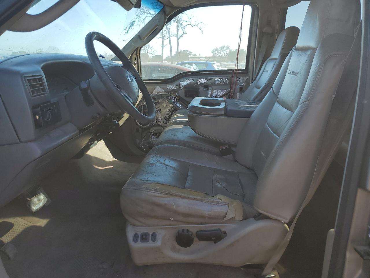 2003 Ford F250 - Image 7