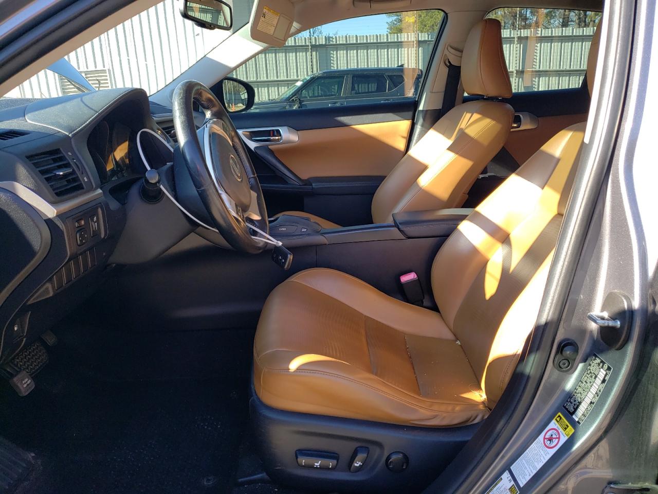 2012 Lexus CT - Image 7
