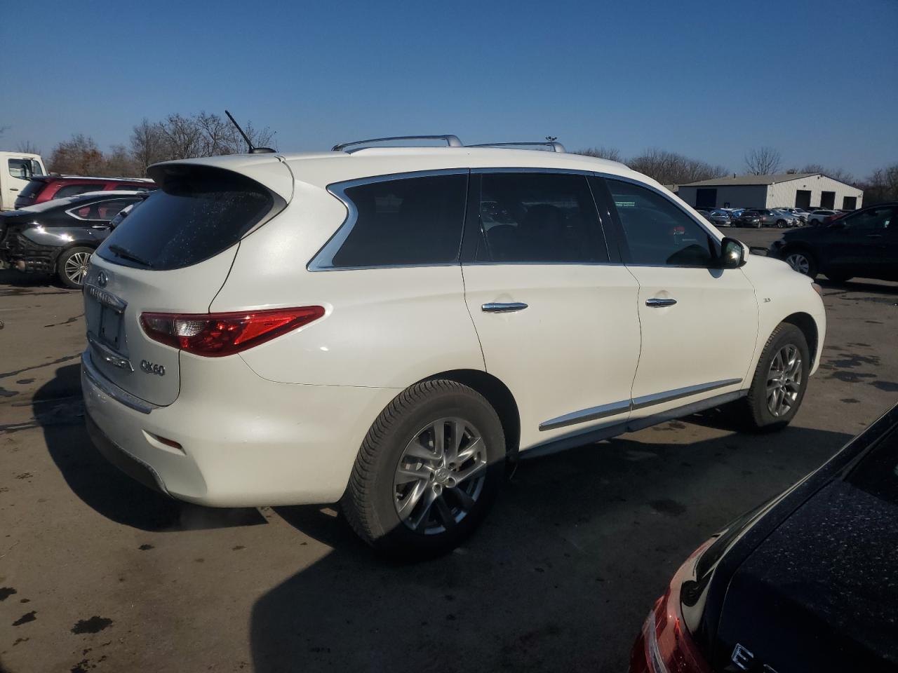 2015 Infiniti QX60 - Image 3