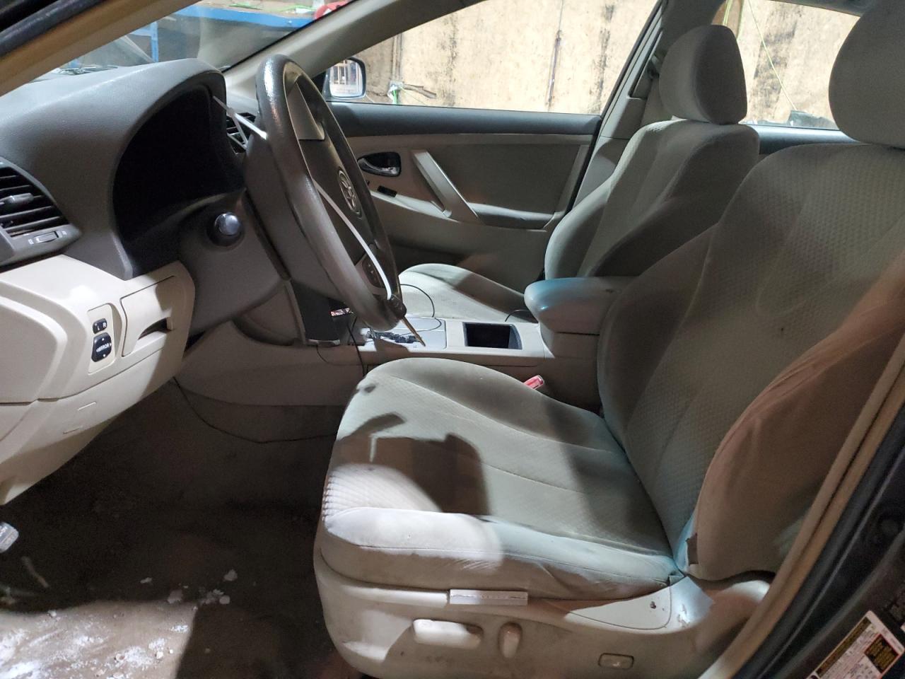 2009 Toyota Camry - Image 7
