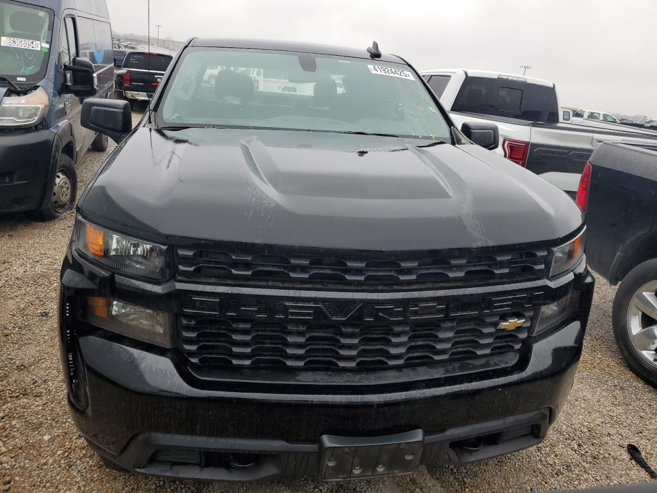 2022 Chevrolet Silverado - Image 5