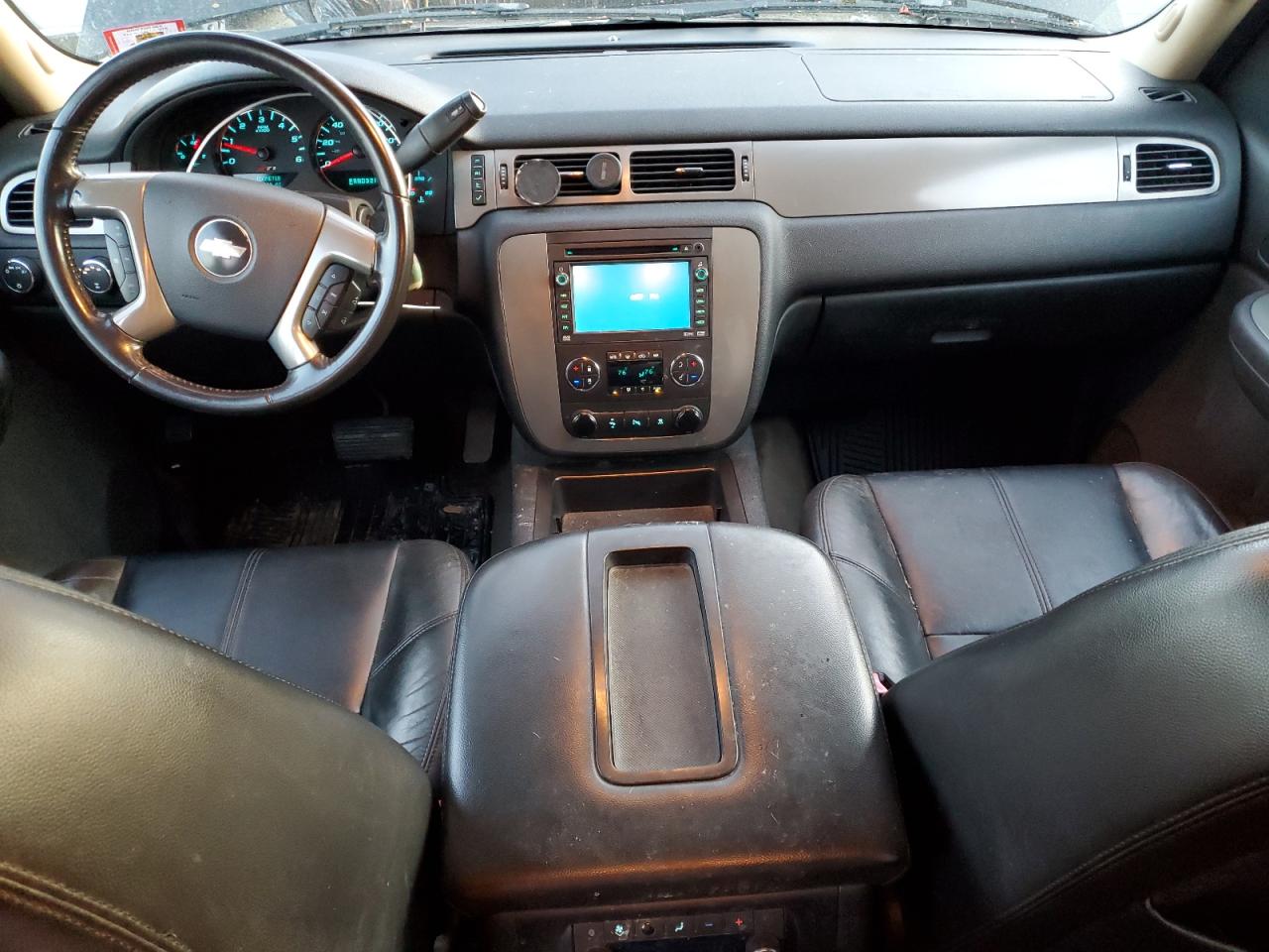 2008 Chevrolet Suburban - Image 8
