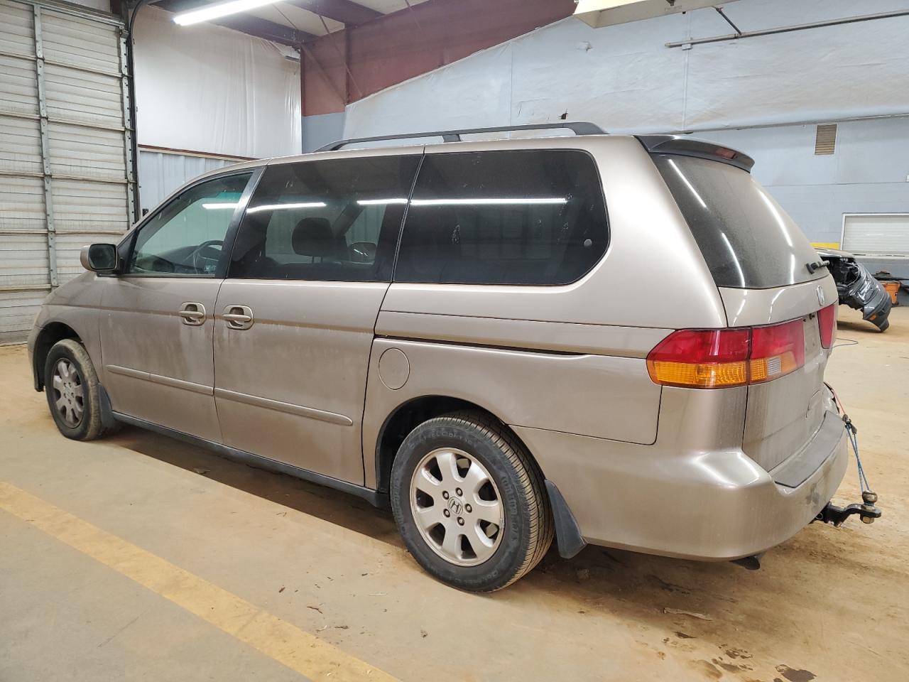 2004 Honda Odyssey - Image 2