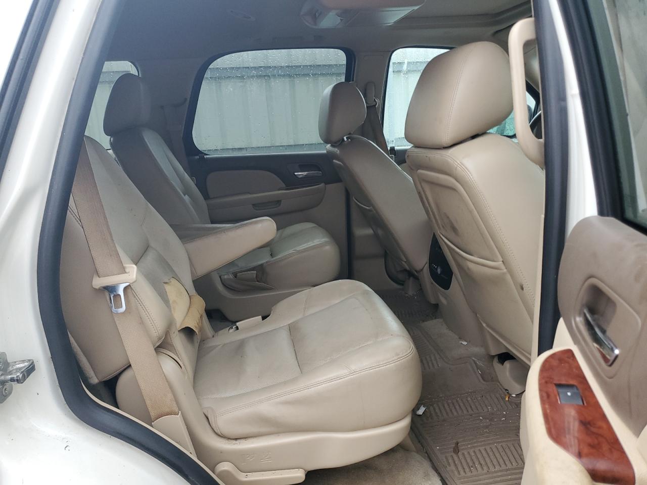 2014 Chevrolet Tahoe - Image 11