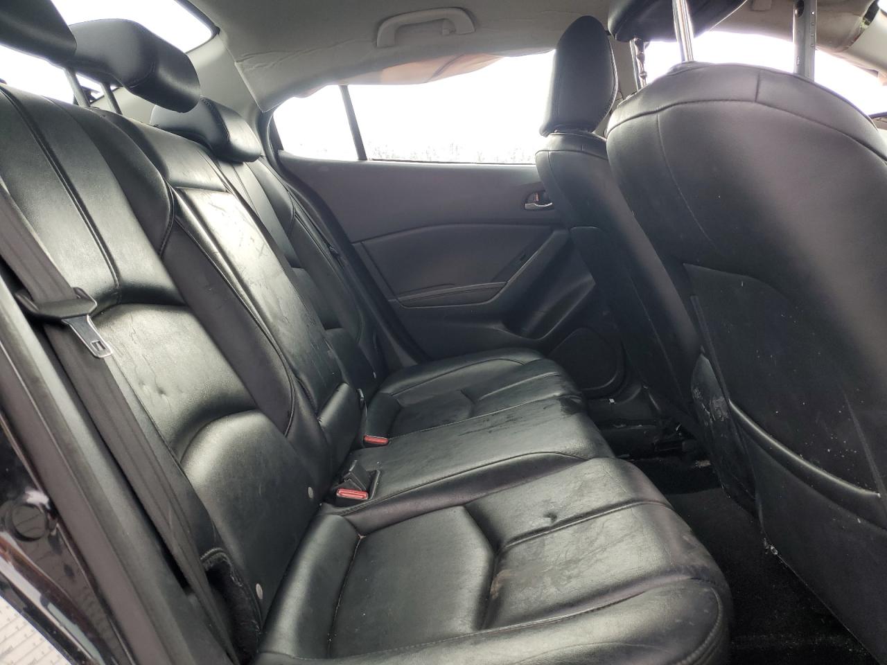 2018 Mazda 3 - Image 10