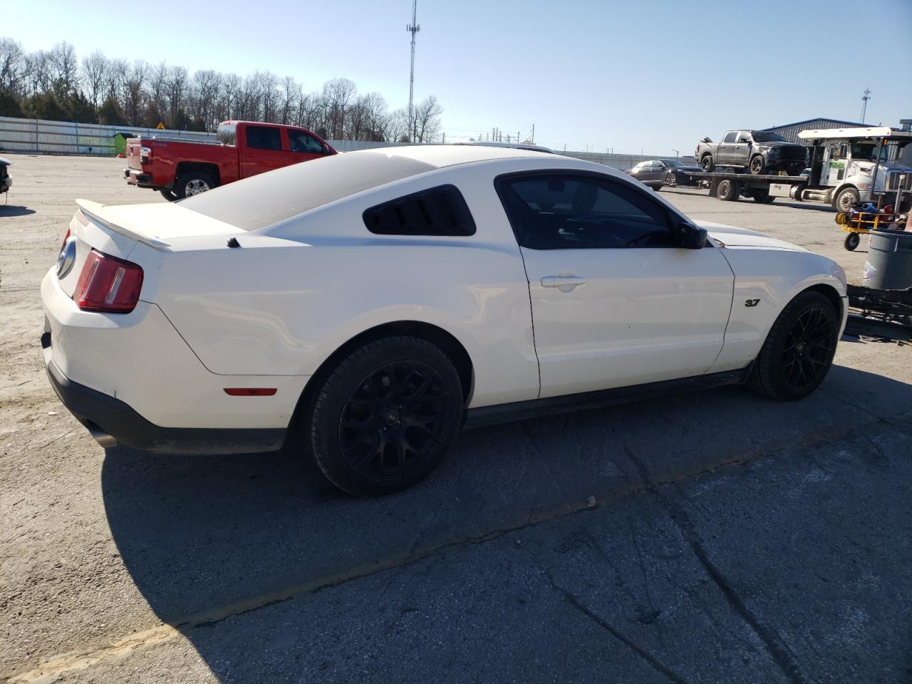 2011 Ford Mustang - Image 3
