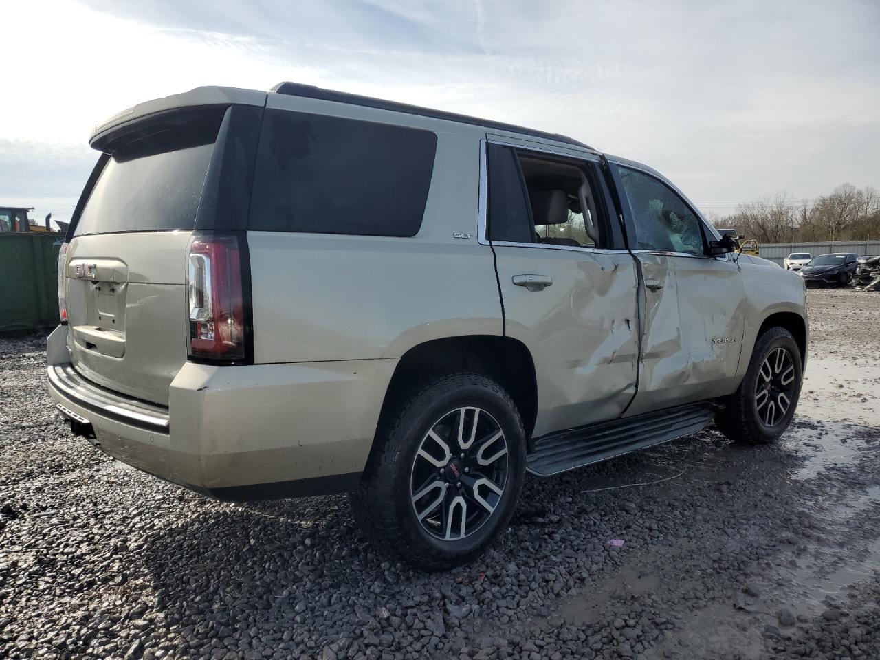 2015 GMC Yukon - Image 3
