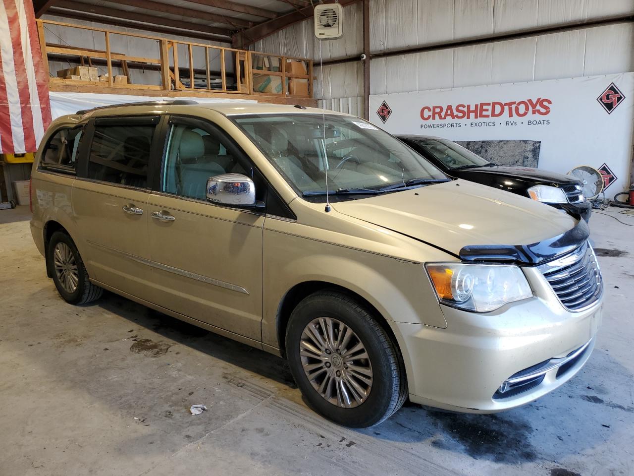 2011 Chrysler Town & Country - Image 4