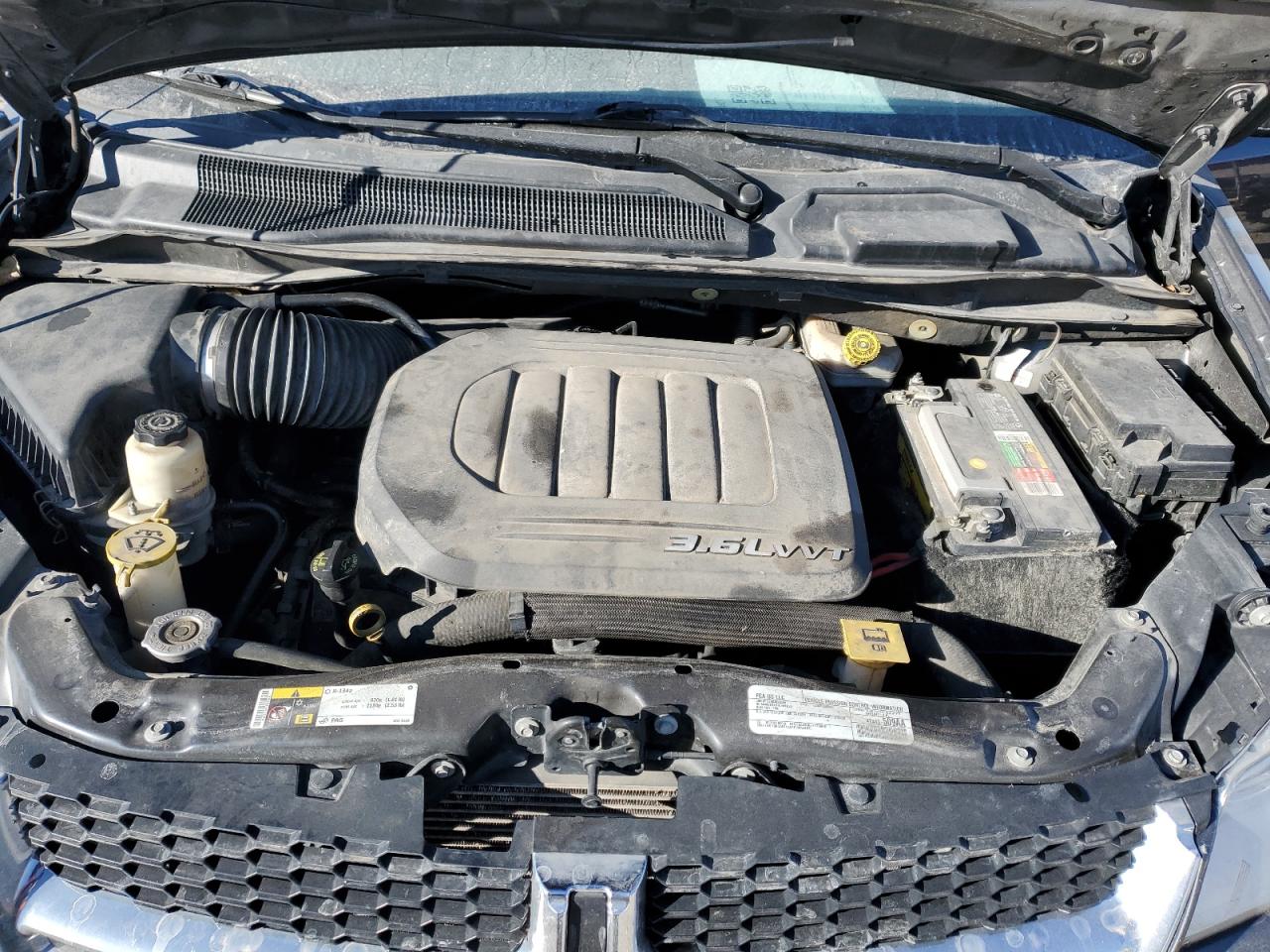2016 Dodge Caravan - Image 12