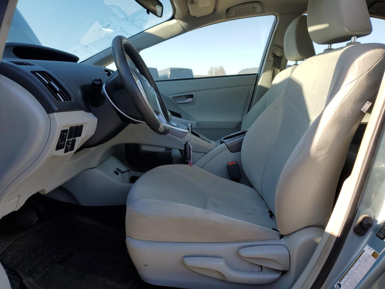 2015 Toyota Prius - Image 7
