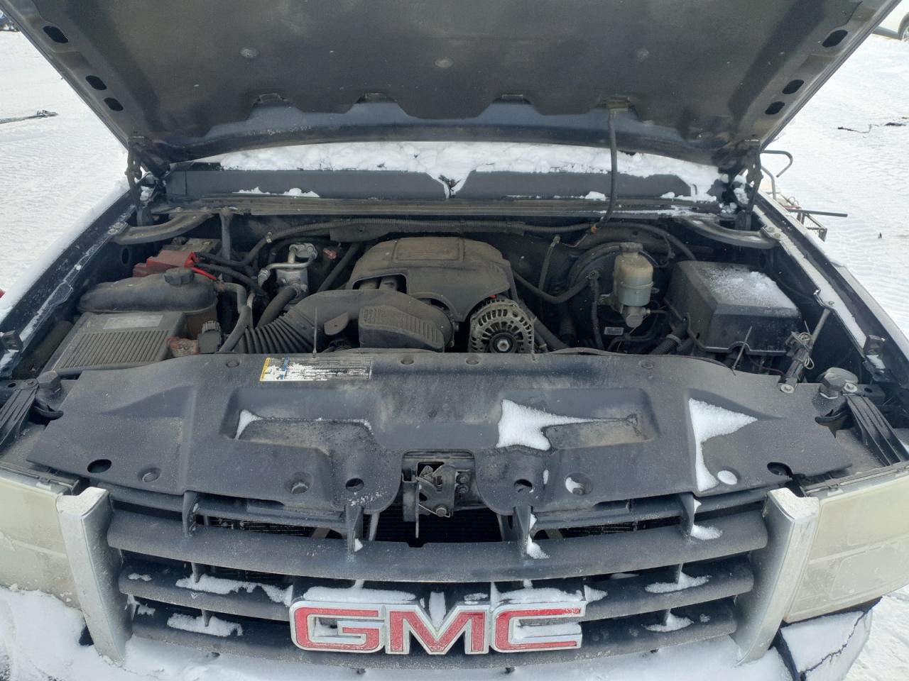 2011 GMC Sierra - Image 12
