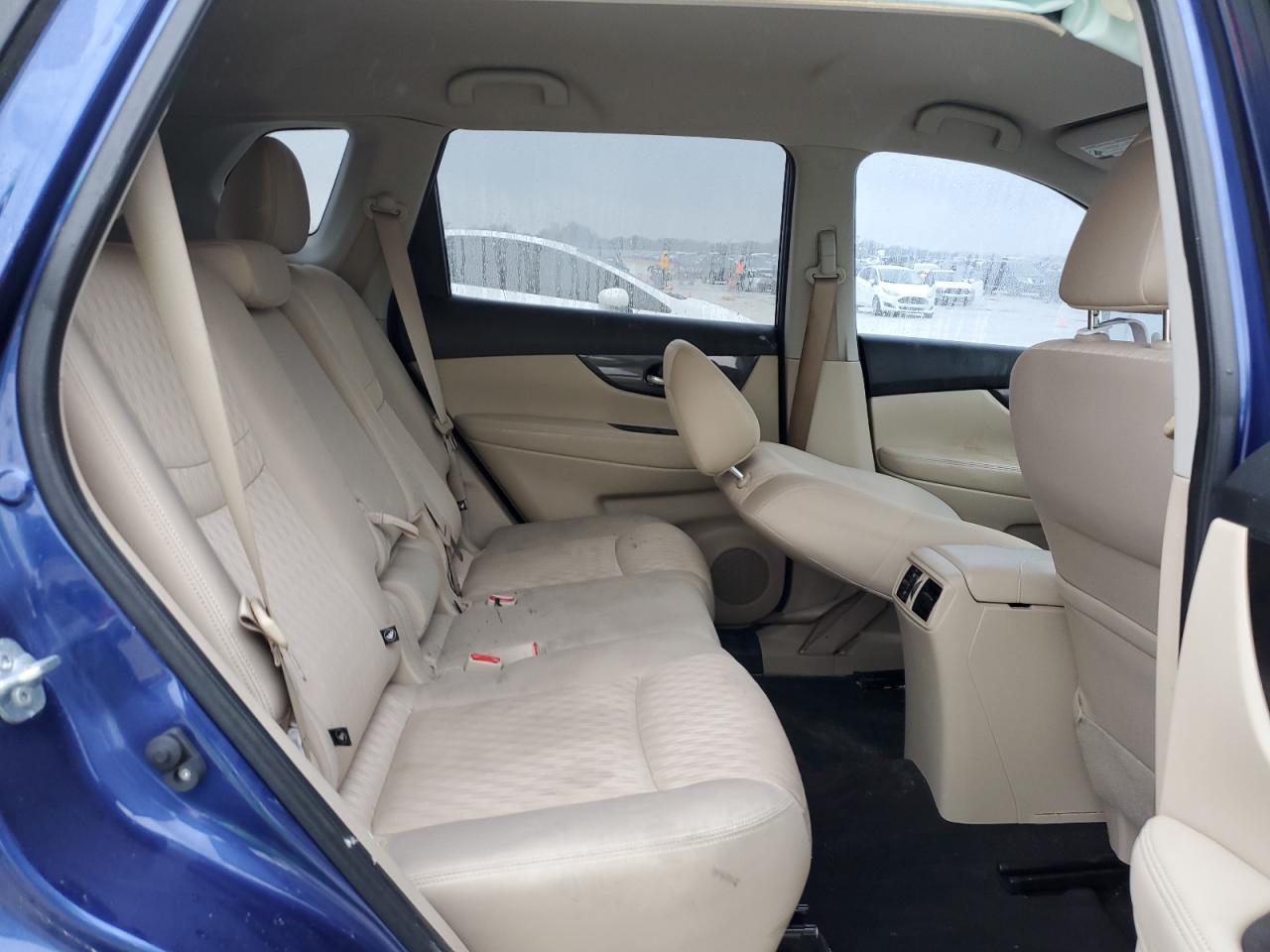 2017 Nissan Rogue - Image 11