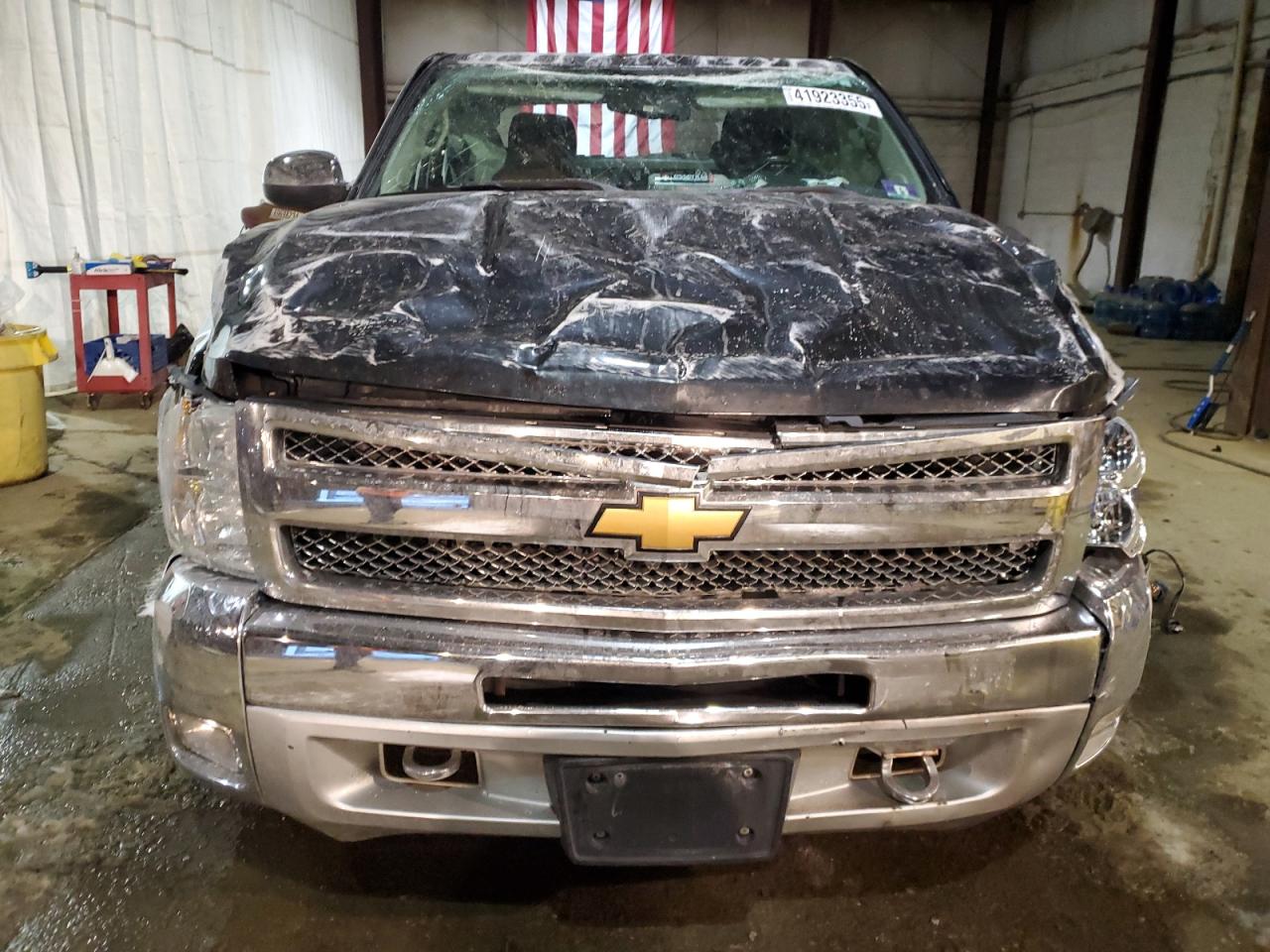 2012 Chevrolet Silverado - Image 5