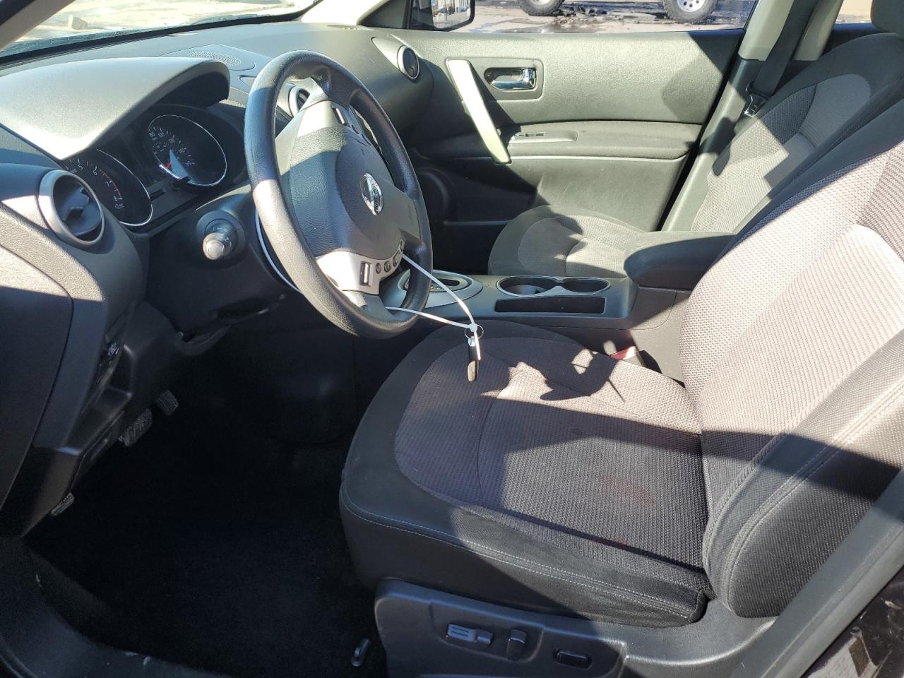 2011 Nissan Rogue - Image 7