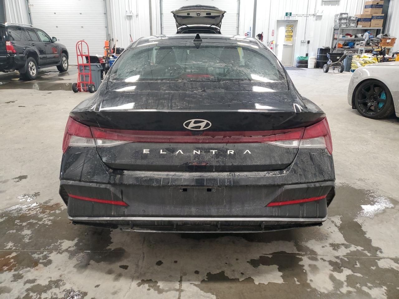 2024 Hyundai Elantra - Image 6