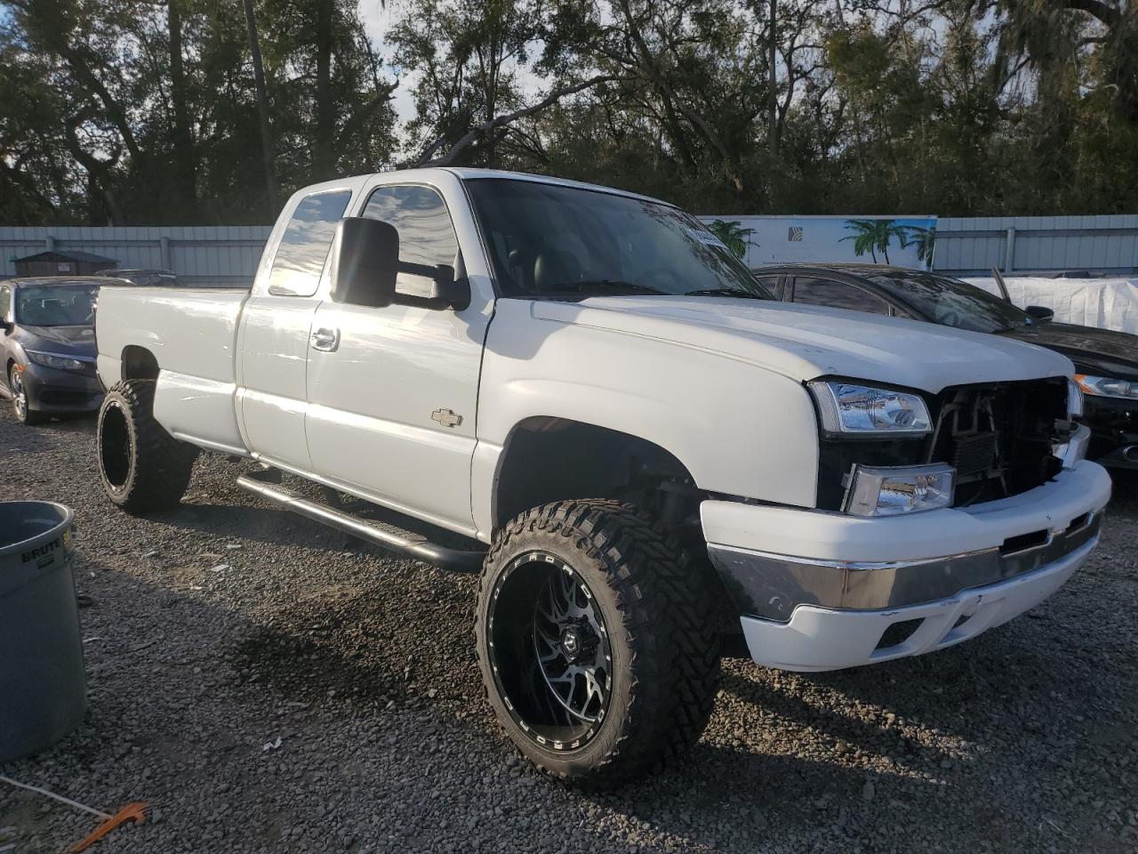 2003 Chevrolet Silverado - Image 4