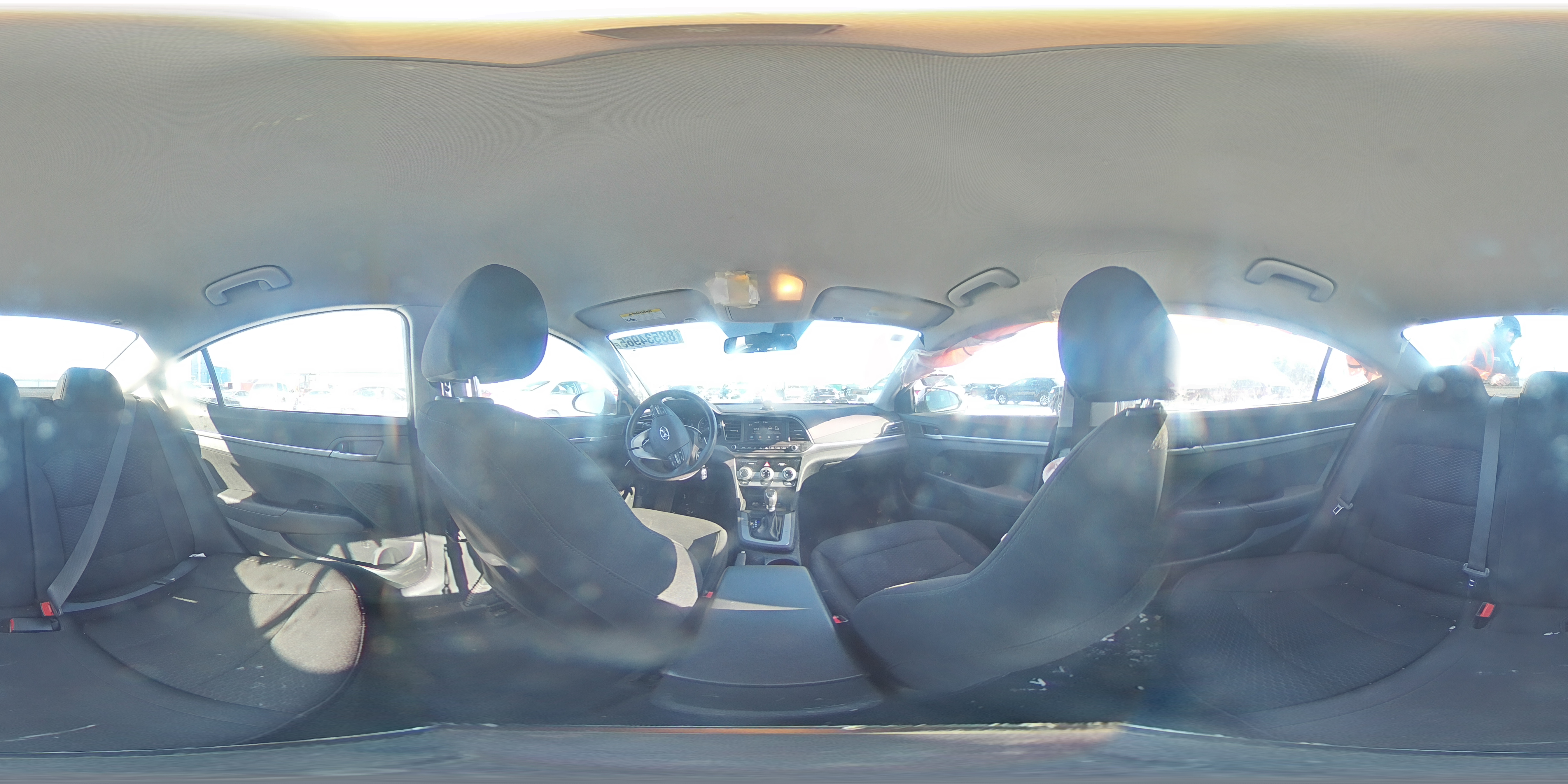 2019 Hyundai Elantra - Image 13