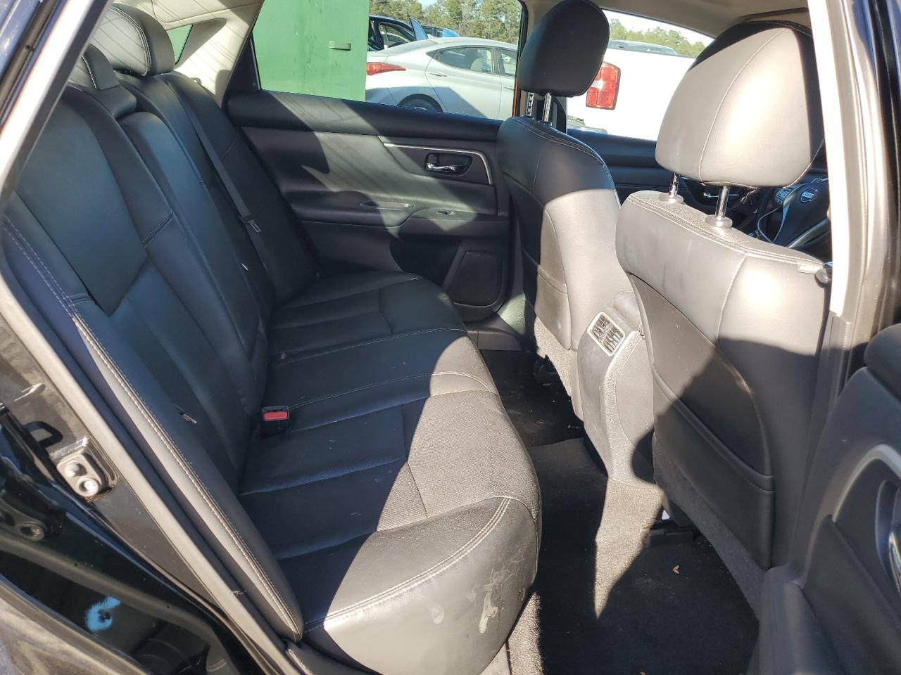 2016 Nissan Altima - Image 10