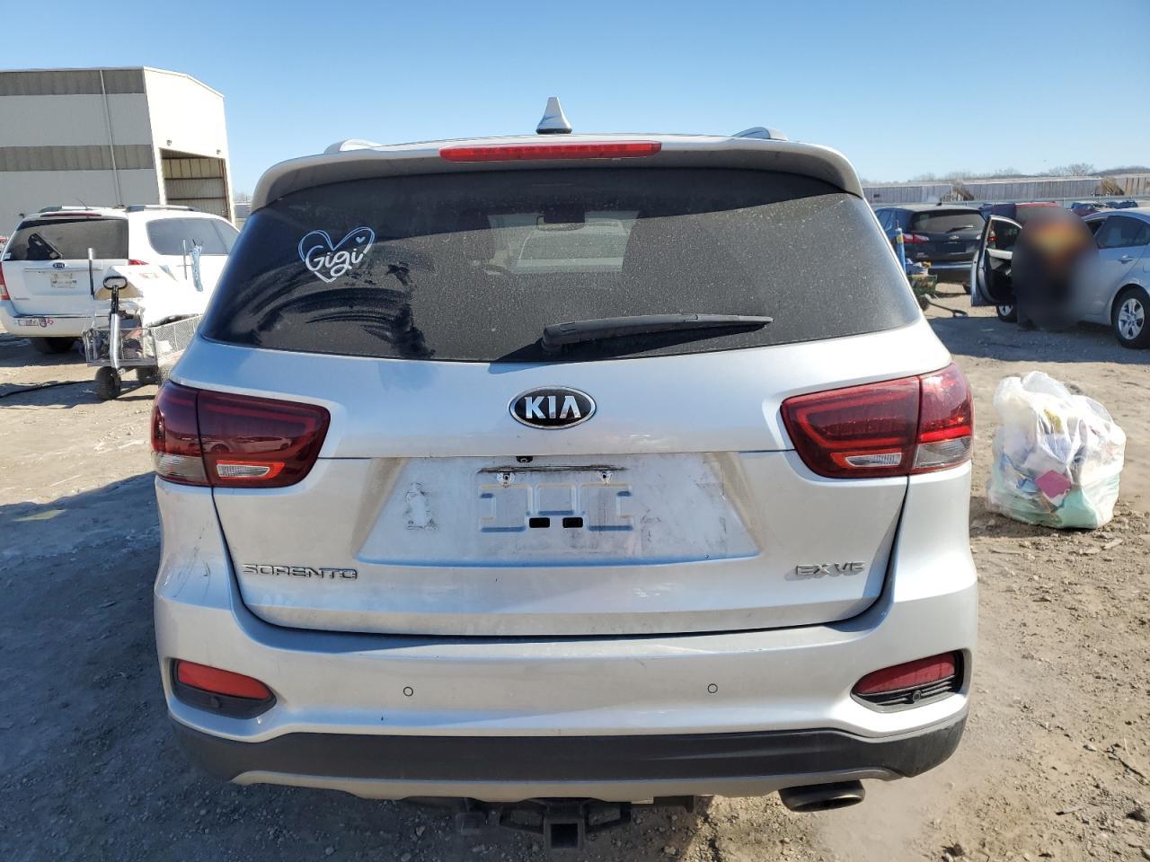 2019 Kia Sorento - Image 6