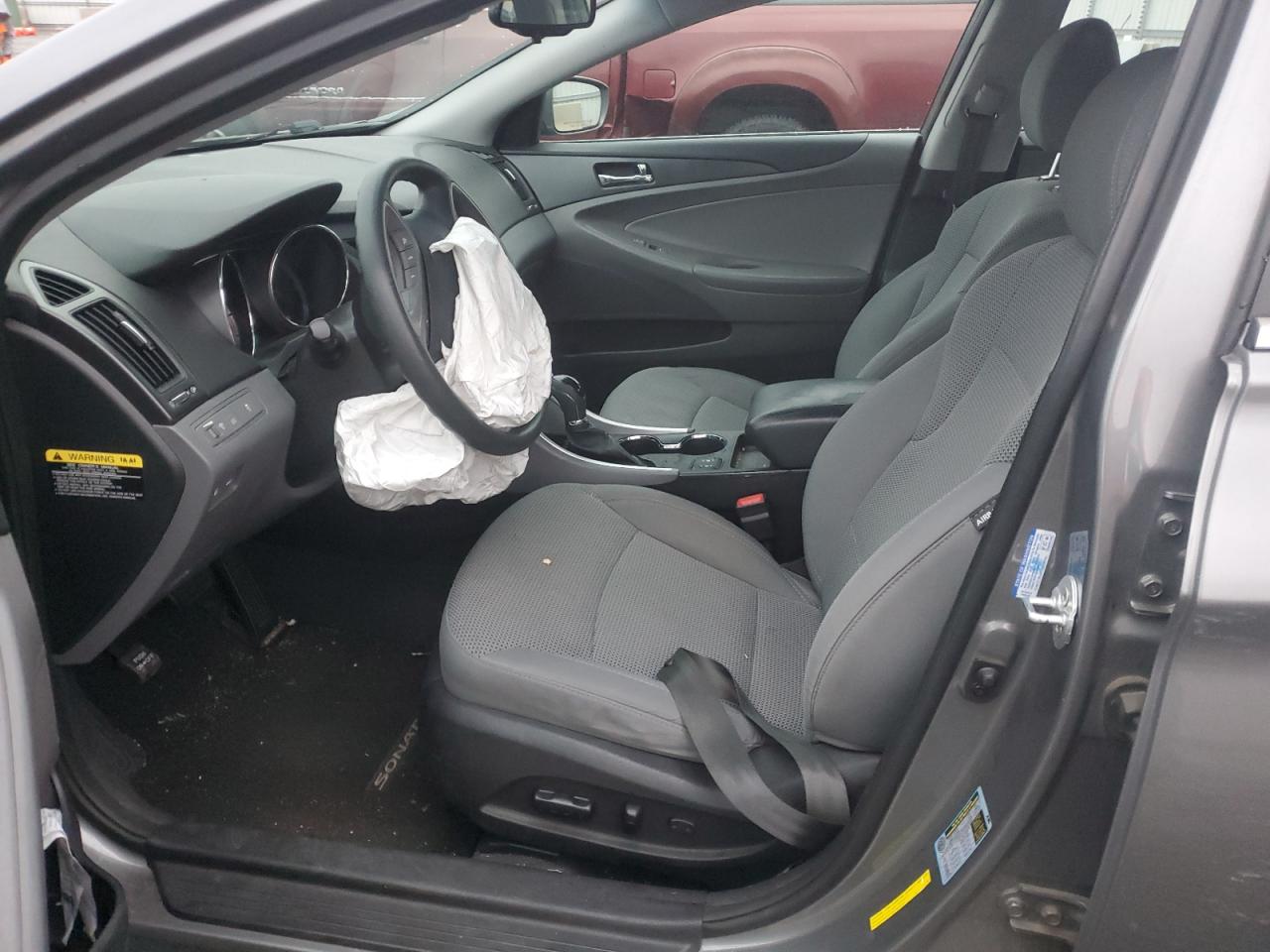 2014 Hyundai Sonata - Image 7