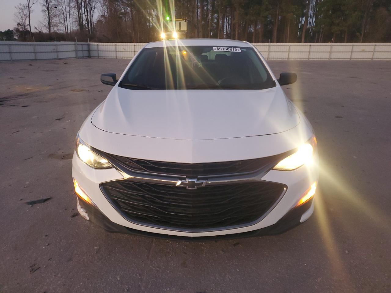 2019 Chevrolet Malibu - Image 5