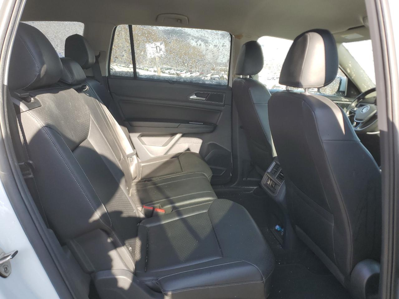 2019 Volkswagen Atlas - Image 11